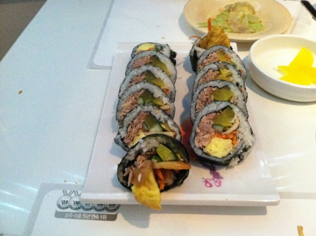 Korean Sushi with Tuna at Totowah Bar & Restaurant - Fort Lee, NJ - Dec 28, 2011